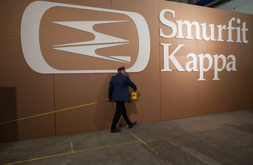 Smurfit Kappa makes world’s biggest cardboard box